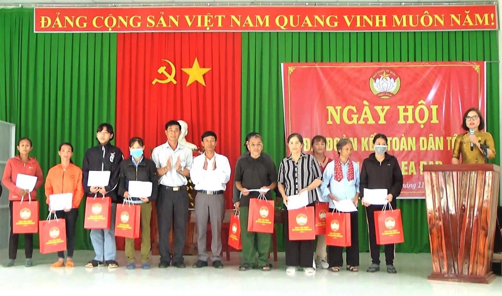 Ban công tác MT thôn 3 – xã Ea Đar tổ chức Ngày Hội đại đoàn kết toàn dân tộc năm 2022