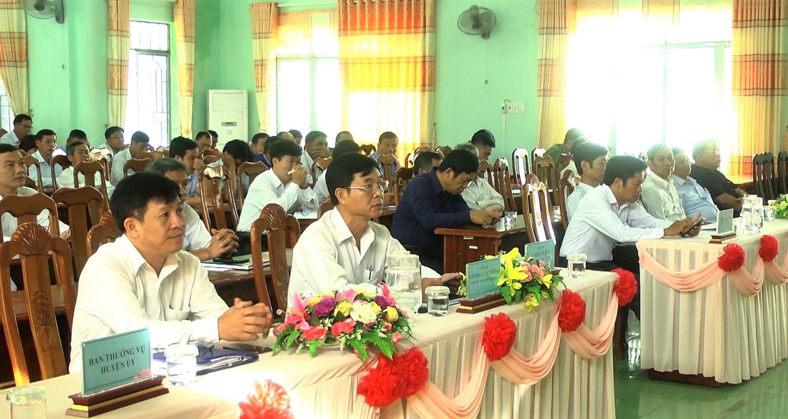 Hội nghị trực tuyến thông báo nhanh kết quả  Đại hội đại biểu Đảng bộ tỉnh Đắk Lắk lần thứ XVII