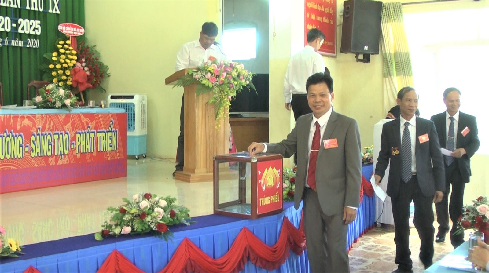 Đại hội đại biểu Đảng bộ xã Cư Huê, huyện Ea Kar lần thứ IX,  nhiệm kỳ 2020-2025