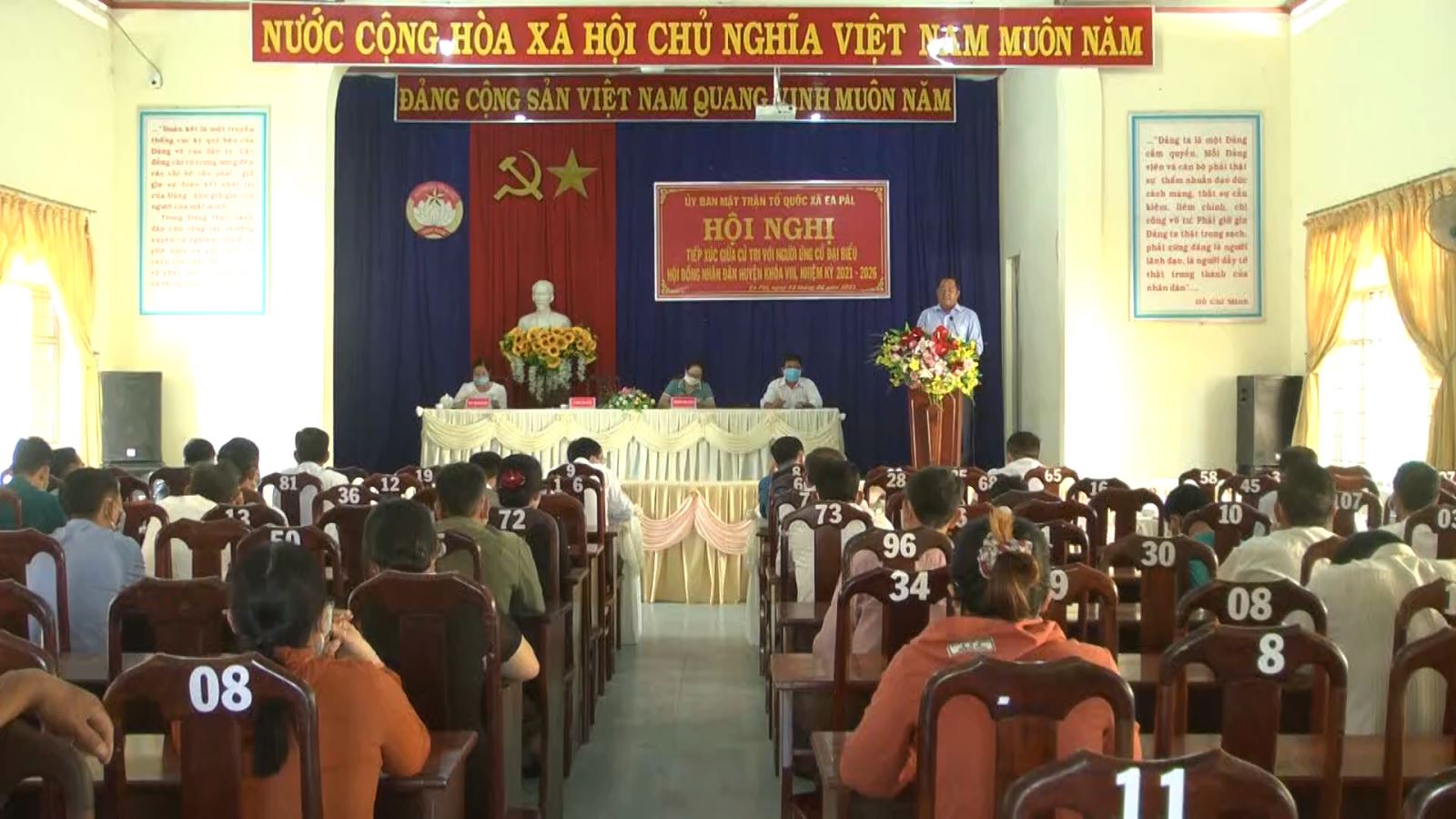 Hội nghị tiếp xúc giữa cử tri với các ứng cử viên đại biểu HĐND Huyện EaKar khóa VIII, nhiệm kỳ 2021 - 2026.
