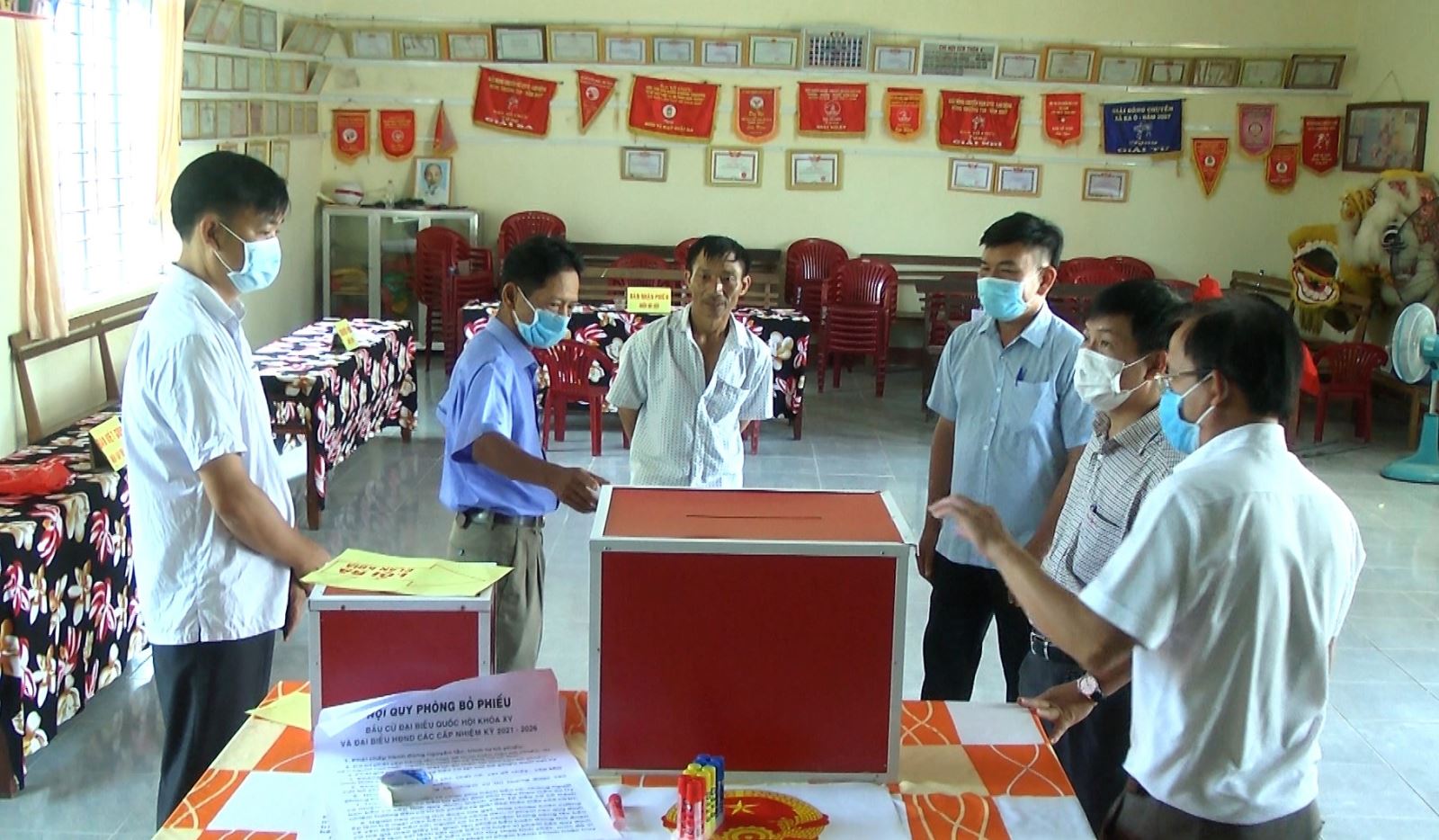 Tiểu ban An ninh trật tự và Y tế kiểm tra công tác đảm bảo an ninh, trật tự và y tế phục vụ bầu cử trên địa bàn huyện