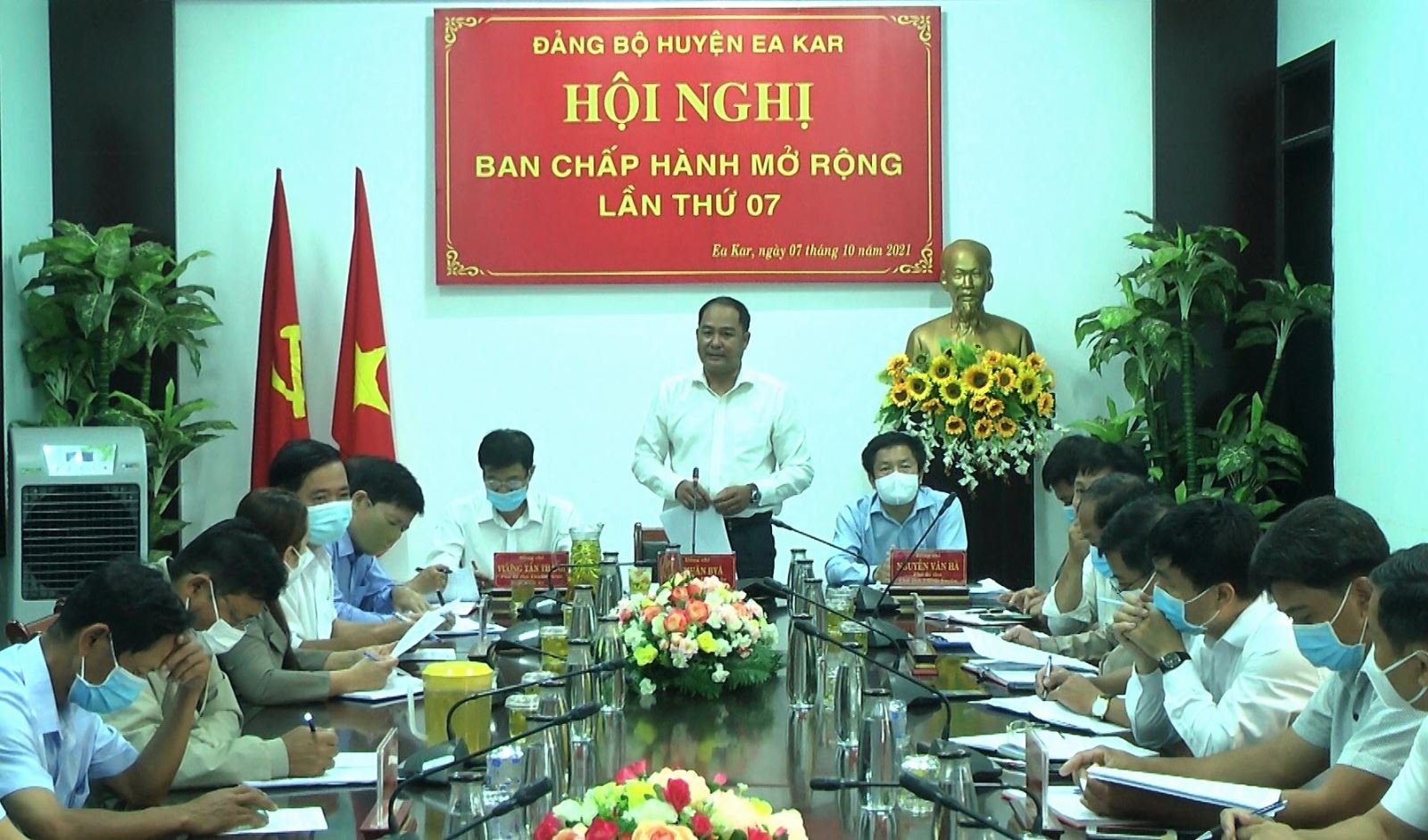 Hội nghị Ban chấp hành Đảng bộ huyện Ea Kar mở rộng lần thứ 7