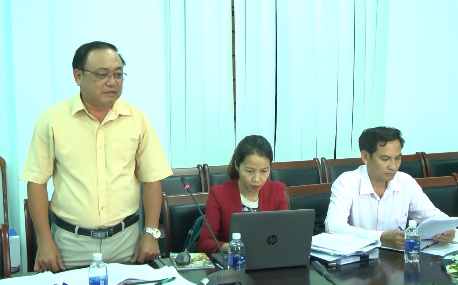 Ông Dương Tín Đức – Phó Chánh Văn phòng điều phối chương trình xây dựng nông thôn mới tỉnh Đắk Lắk phát biểu tại buổi làm việc