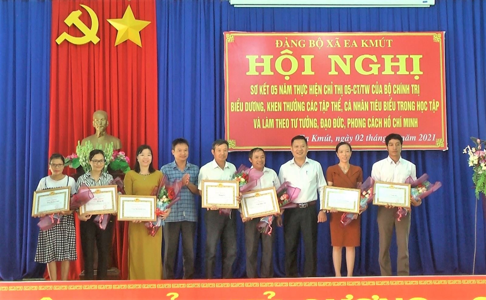 Đảng bộ xã EaK mút, huyện Ea Kar sơ kết 5 năm thực hiện Chỉ thị 05 của Bộ Chính trị về học tập và làm theo tư tưởng, đạo đức, phong cách Hồ Chí Minh.