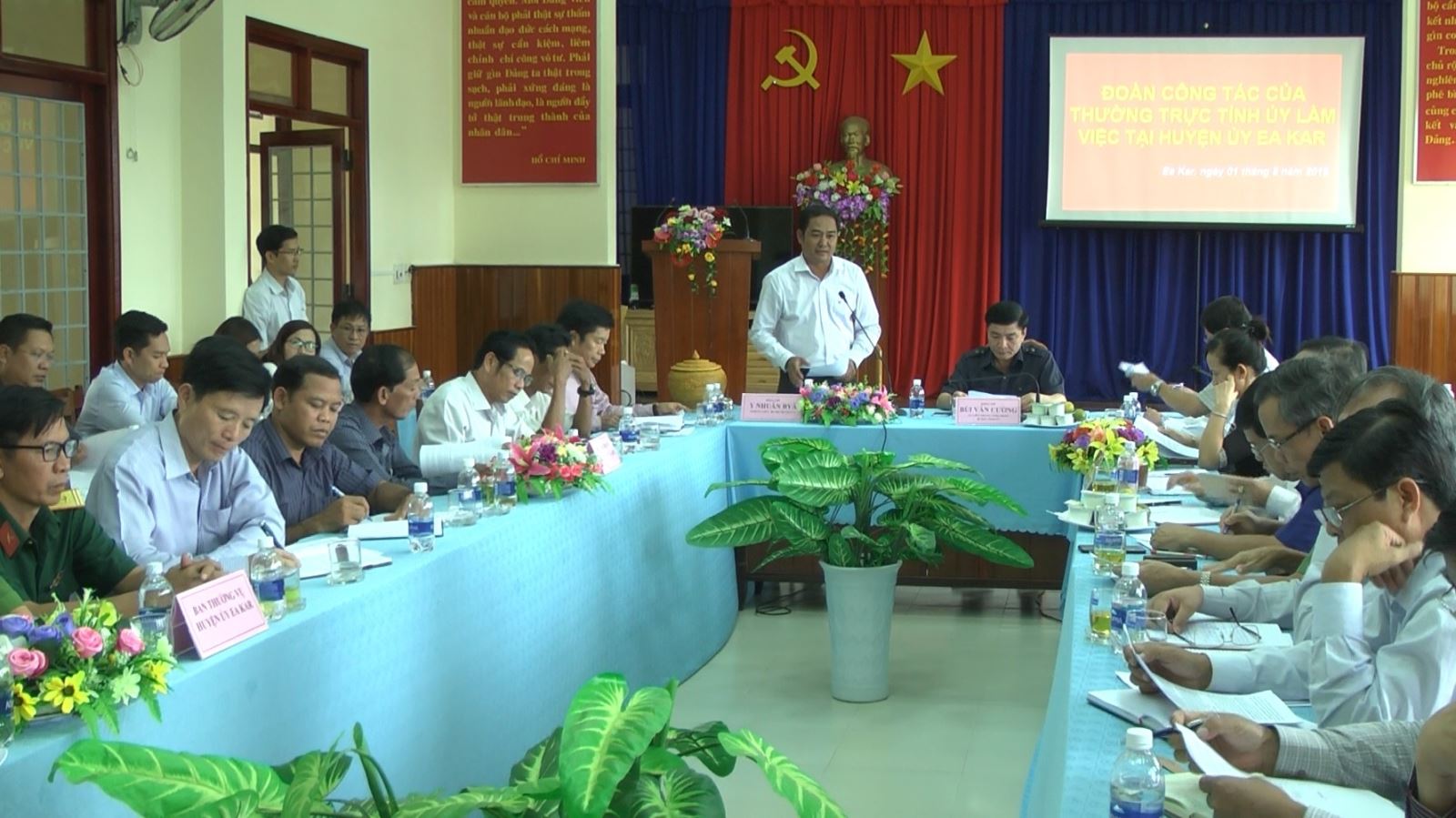 Ban Thường vụ Huyện ủy Ea Kar tiếp và làm việc với  Đoàn công tác của Thường trực Tỉnh ủy Đắk Lắk