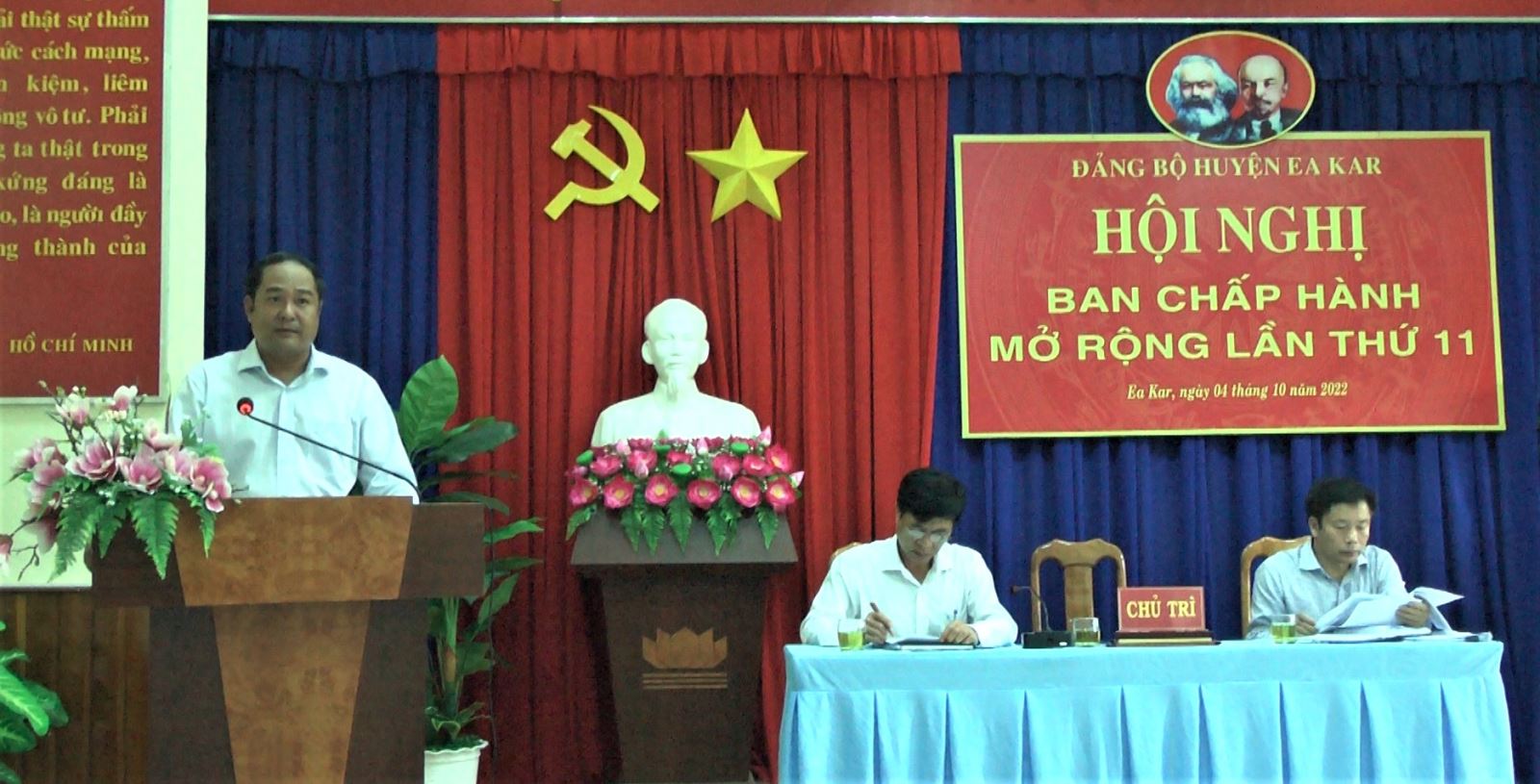 Hội nghị Ban Chấp hành Đảng bộ huyện Ea Kar mở rộng lần thứ 11