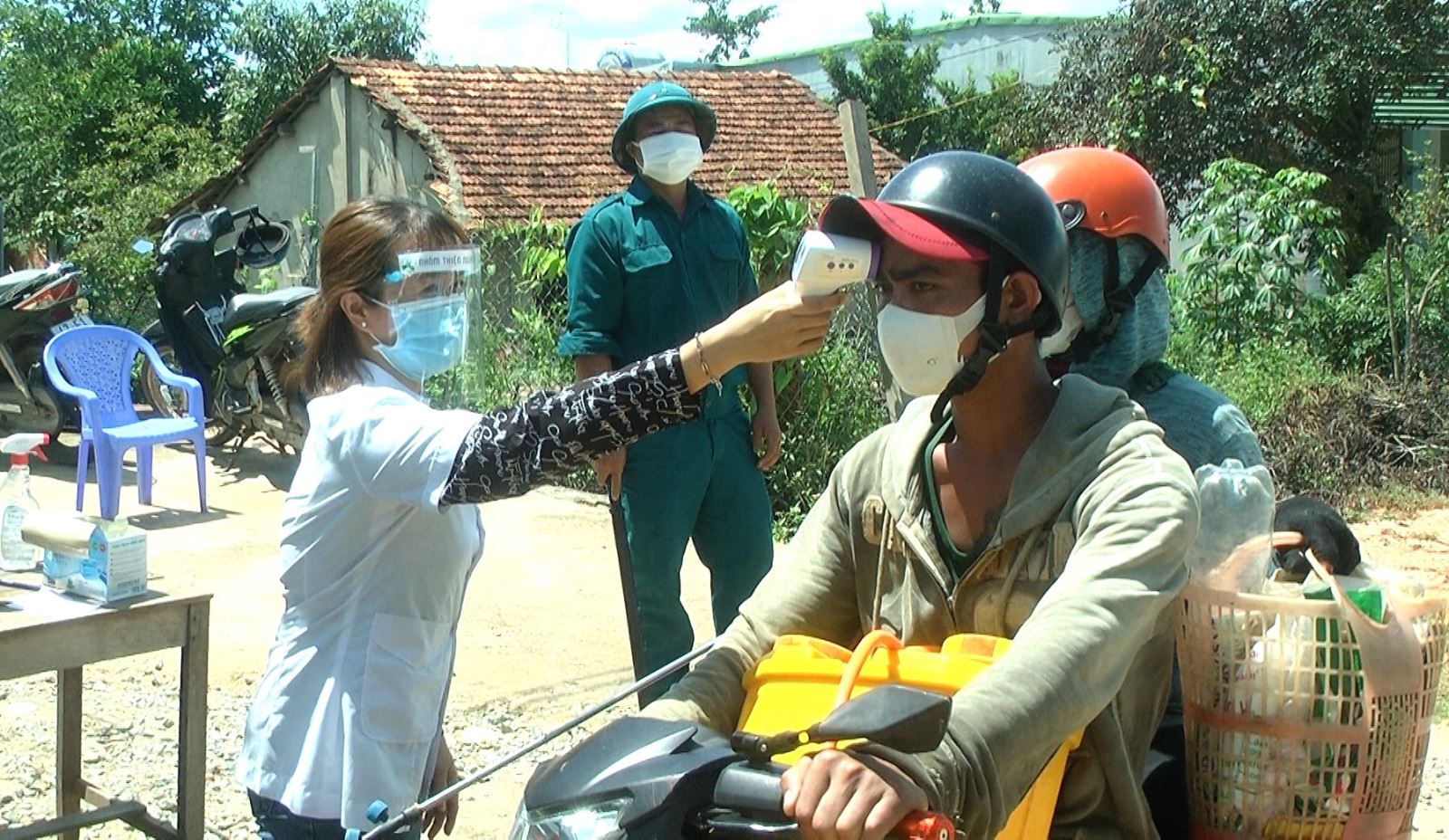 Xã Cư Yang, huyện Ea Kar: Chủ động trong công tác phòng ngừa dịch Covid-19