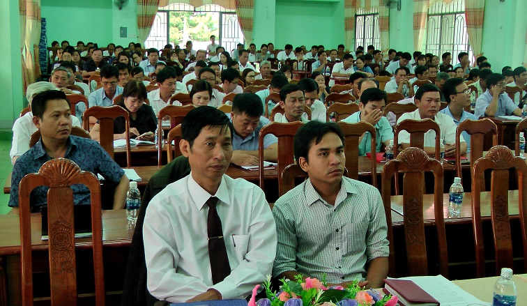 Các vị đại biểu tham dự hội nghị