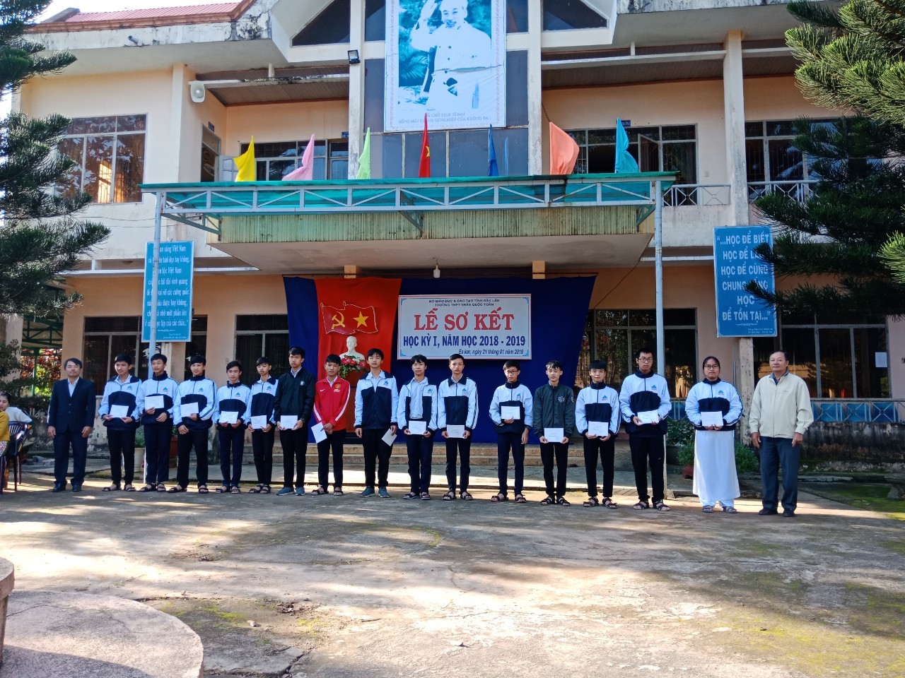 Trường Trần Quốc Toản Tổ chức Lễ sơ kết học kỳ I- năm học 2018-219