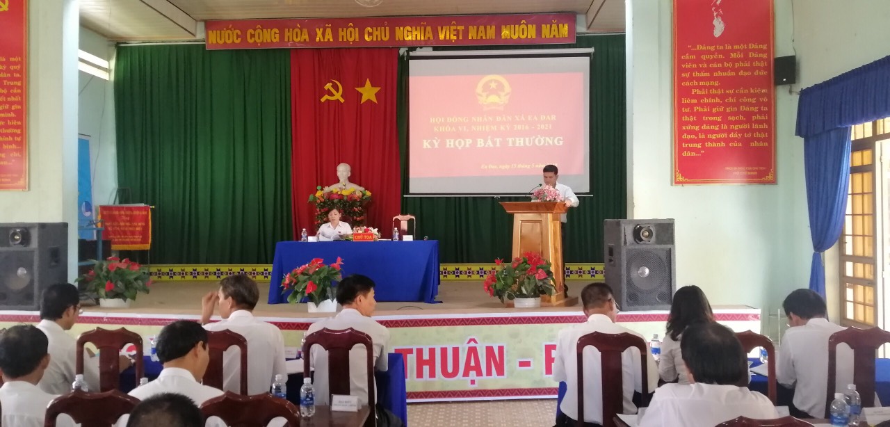 Kỳ họp bất thường Hội đồng nhân dân xã Ea Đar