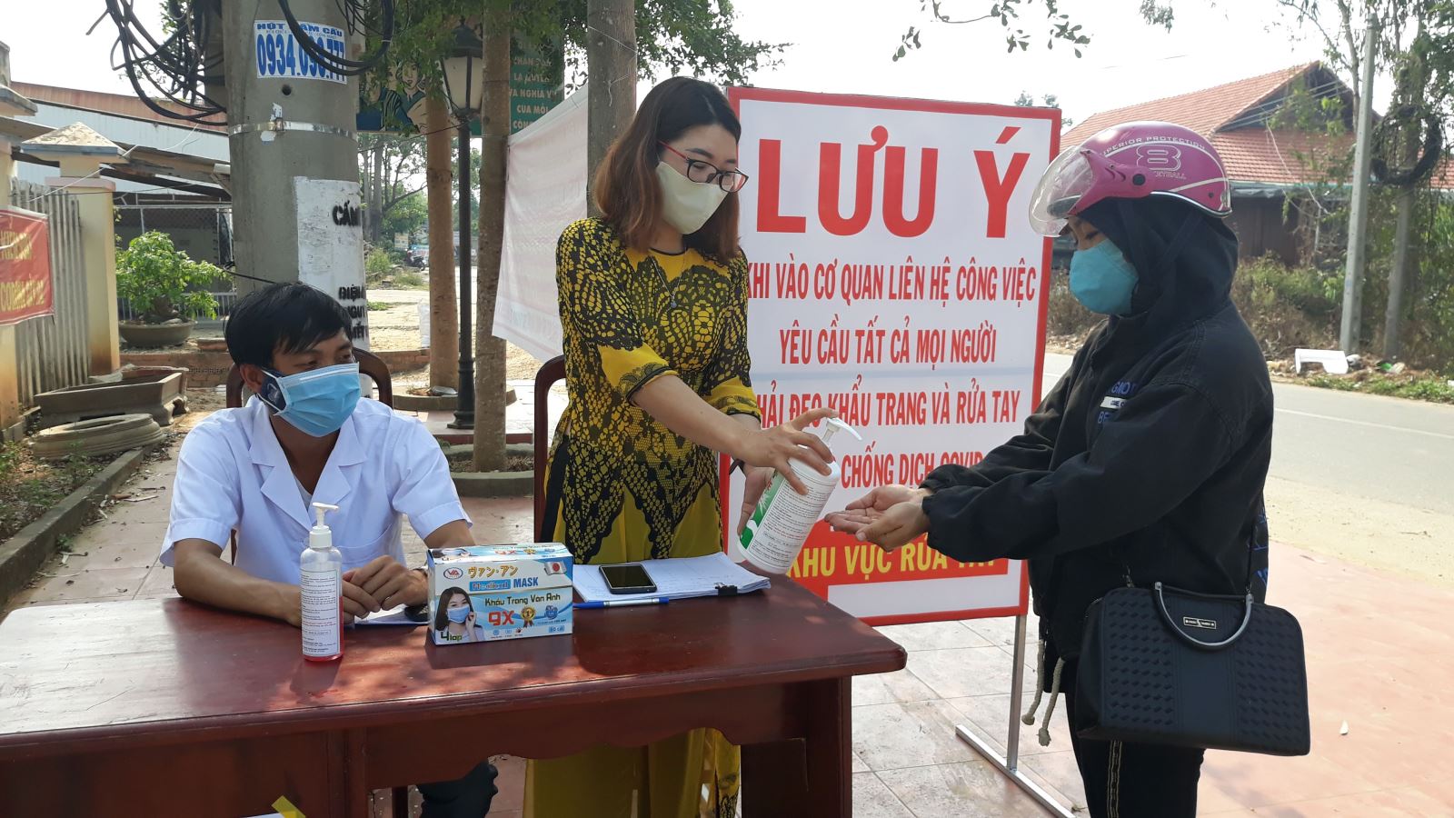 Xã Cư Yang, huyện Ea Kar tăng cường các biện pháp phòng, chống dịch Covid -19