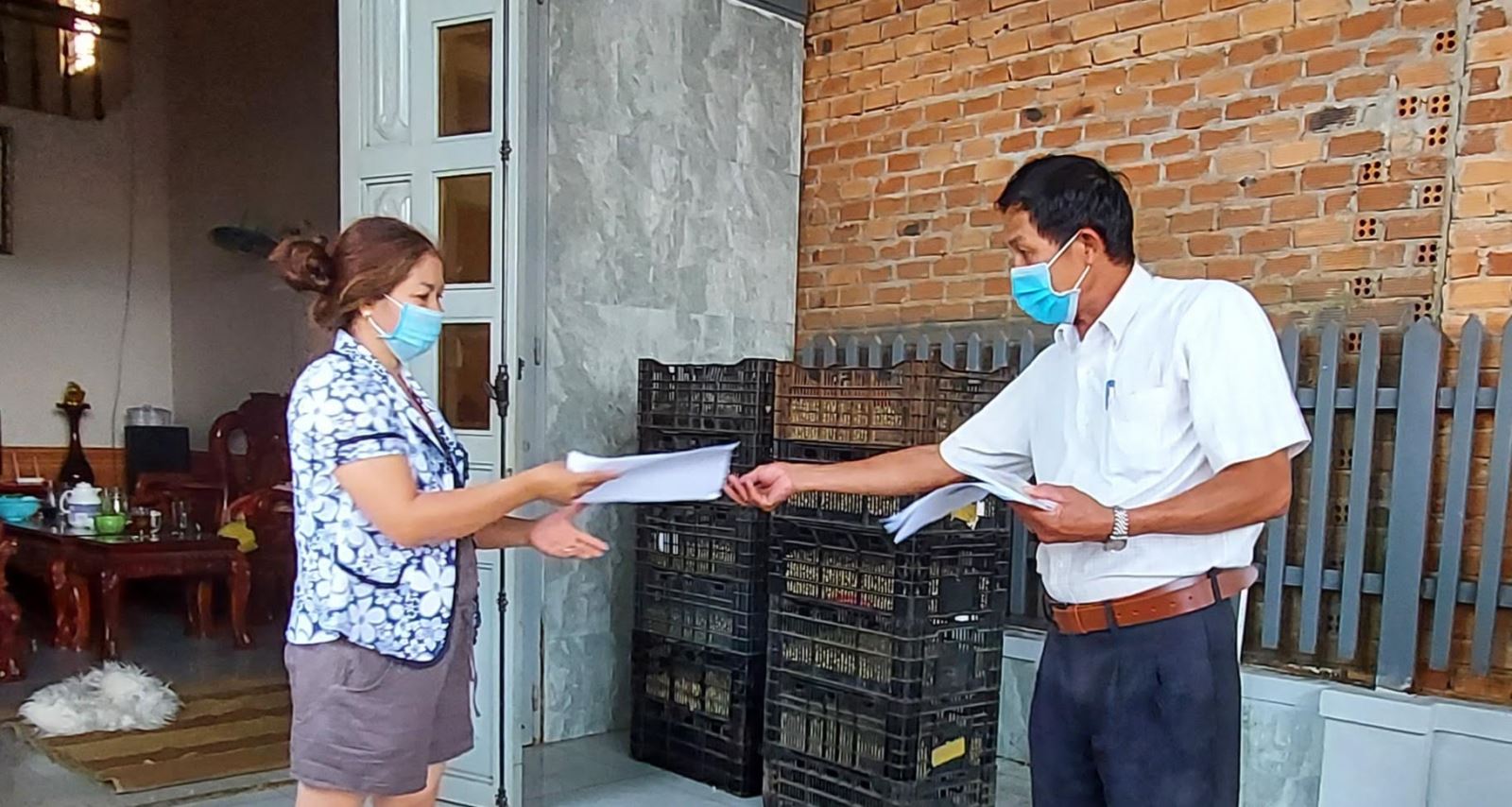 Huyện Ea Kar: Phát huy vai trò của tổ  phòng chống Covid-19 cộng đồng