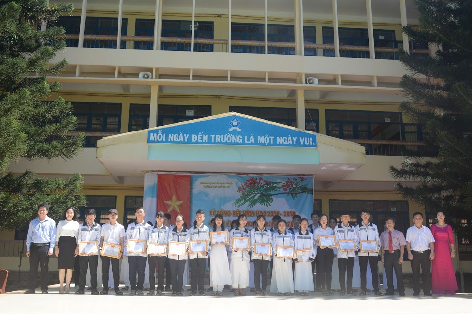 Trường THPT Ngô Gia Tự tổ chức Lễ tổng kết năm học 2018-2019