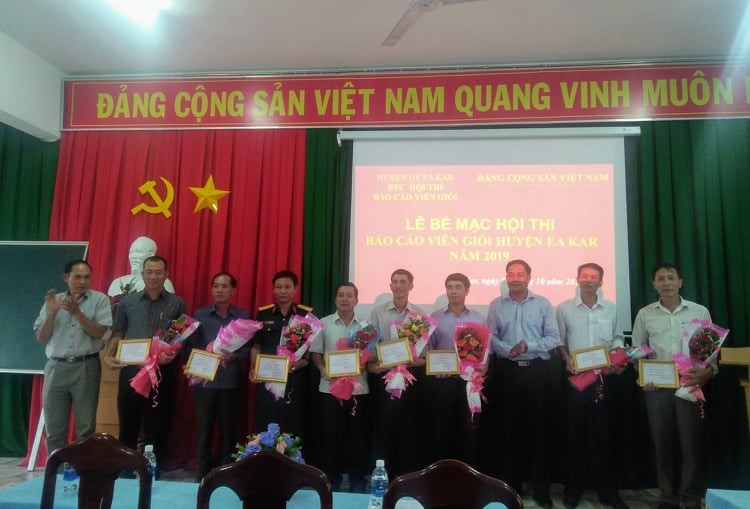 Bế mạc Hội thi Báo cáo viên giỏi huyện Ea Kar năm 2019