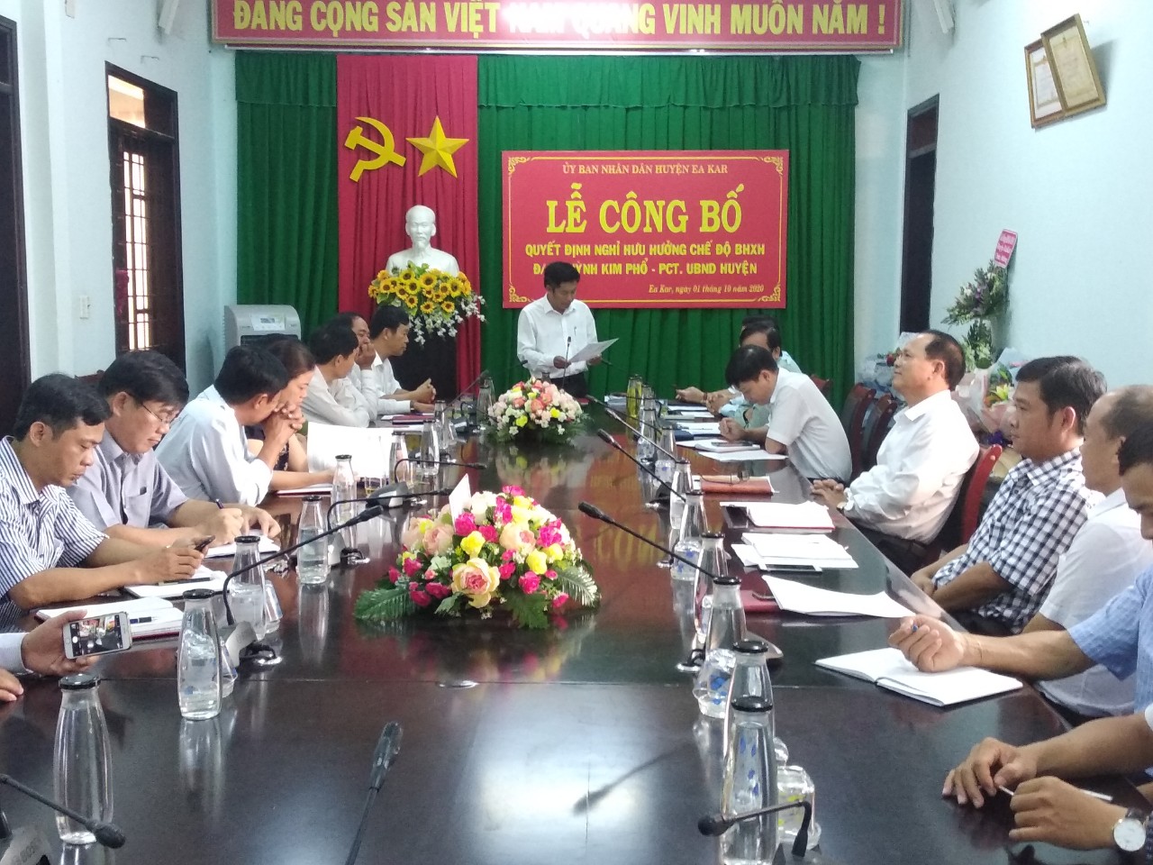 Phiên họp thường kỳ trực tuyến Ủy ban nhân dân huyện tháng 9 năm 2020