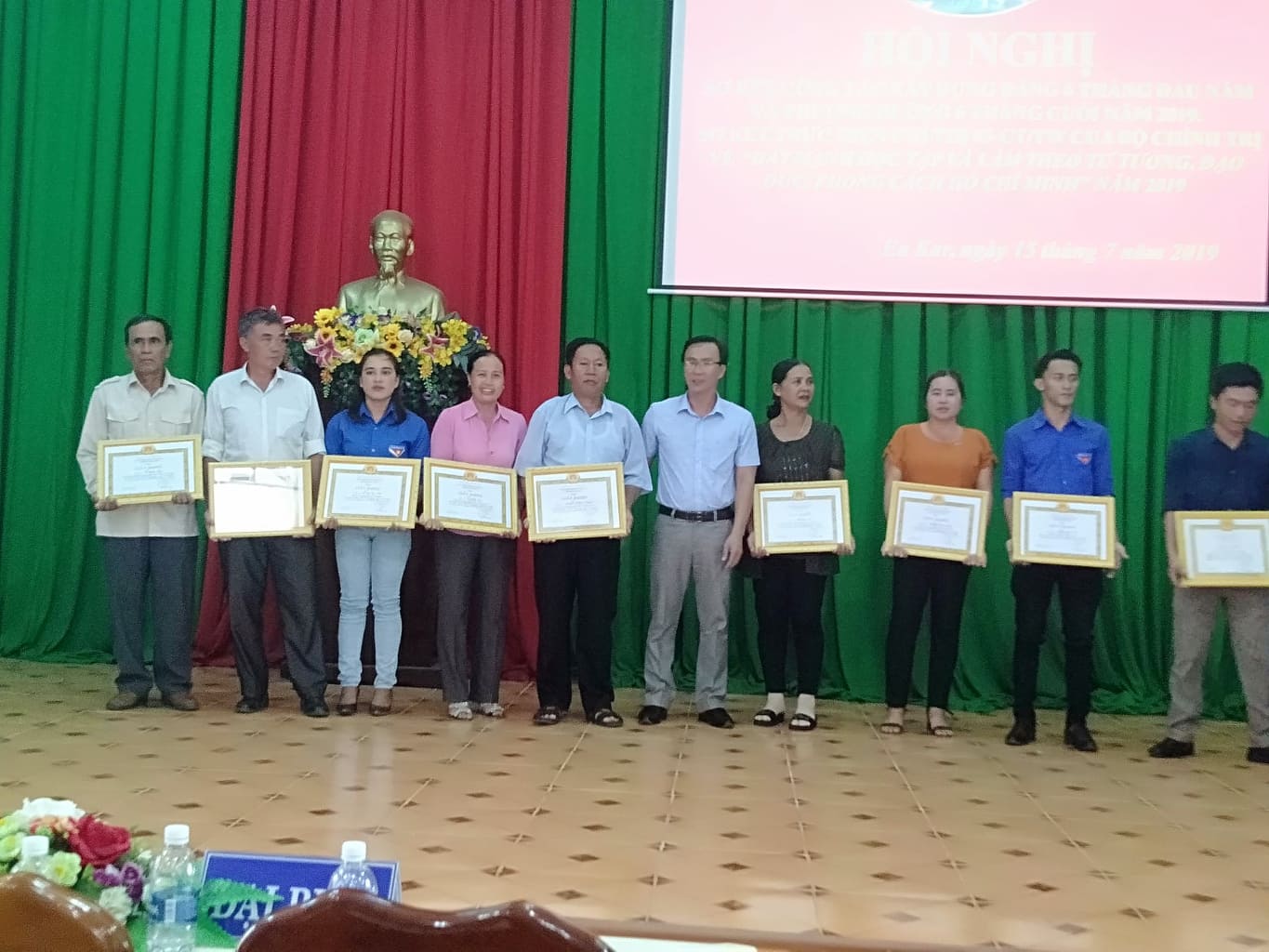 Đảng ủy thị trấn Eakar tổ chức Hội nghị sơ kết công tác xây dựng Đảng 6 tháng đầu năm; triển khai phương hướng nhiệm vụ 6 tháng cuối năm 2019 