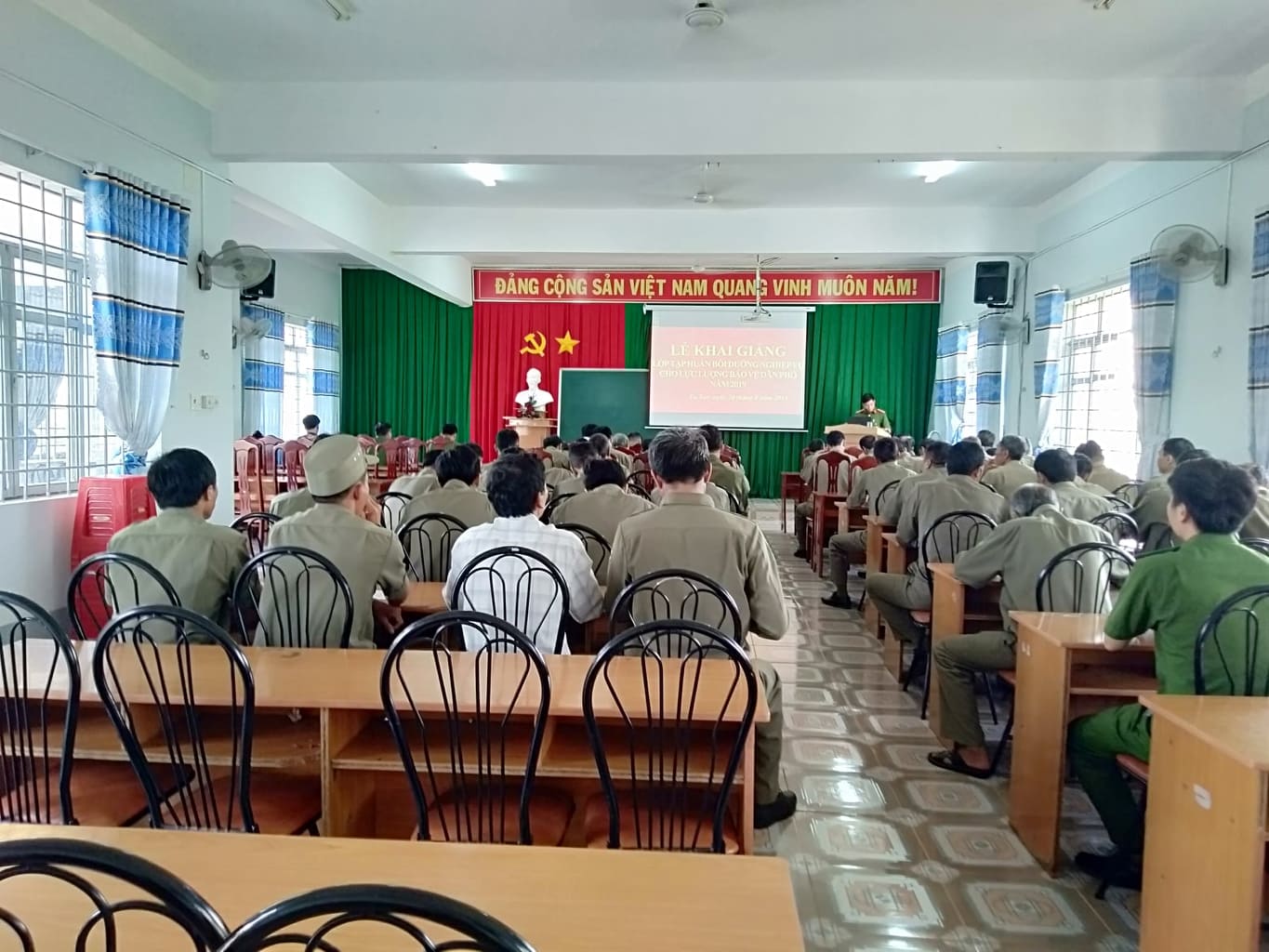 CA huyện tổ chức khai mạc lớp tập huấn, bồi dưỡng nghiệp vụ cho lực lượng Bảo vệ dân phố năm 2019.