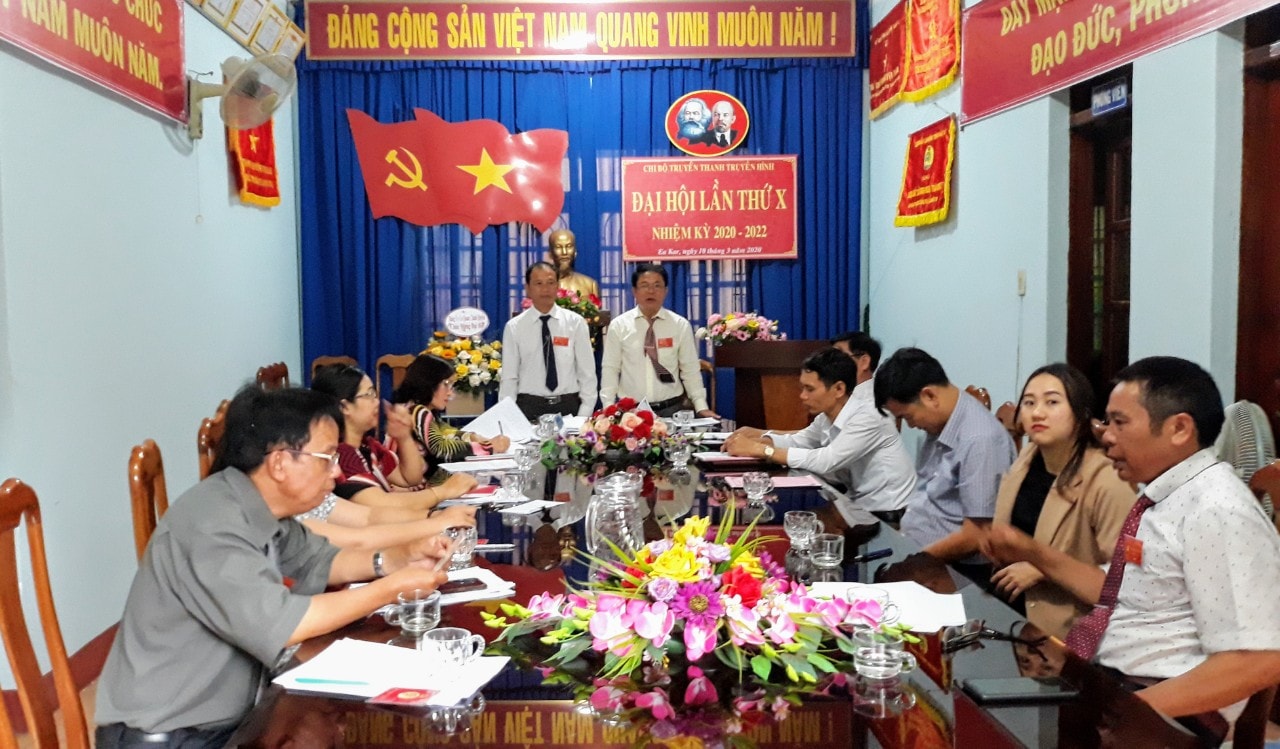 Đại hội Chi bộ Đài Truyền Thanh - truyền hình huyện nhiệm kỳ 2020 - 2022