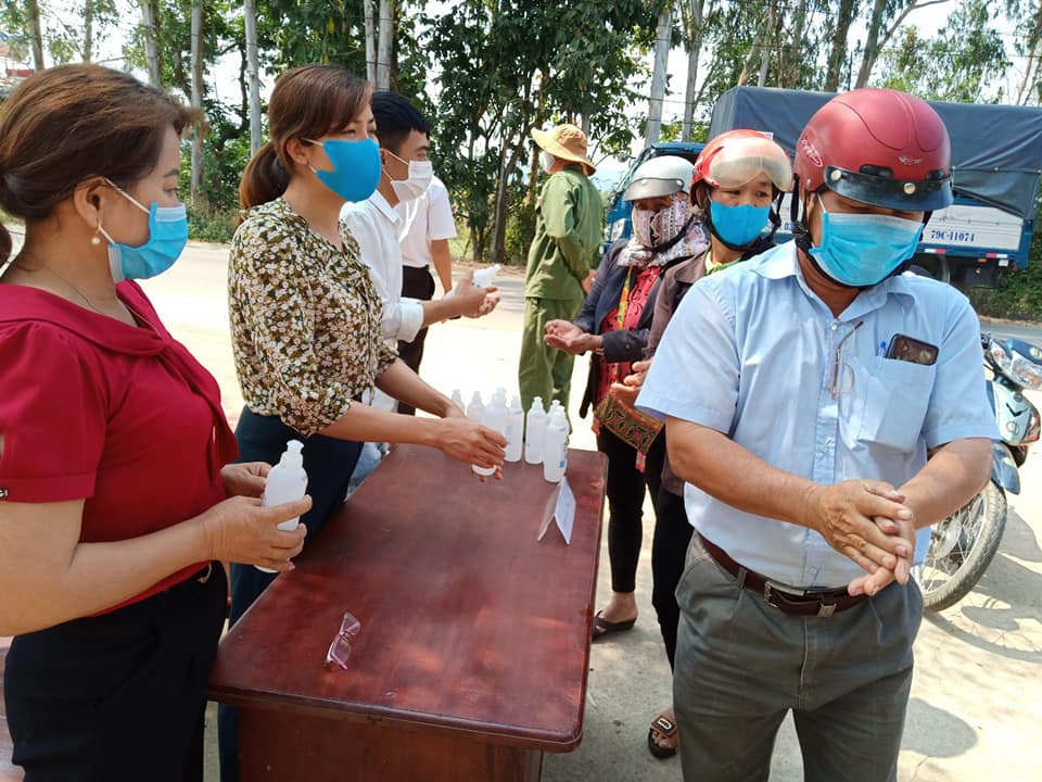 Hội Liên hiệp Phụ nữ xã Cư Yang đẩy mạnh các hoạt động phòng, chống dịch