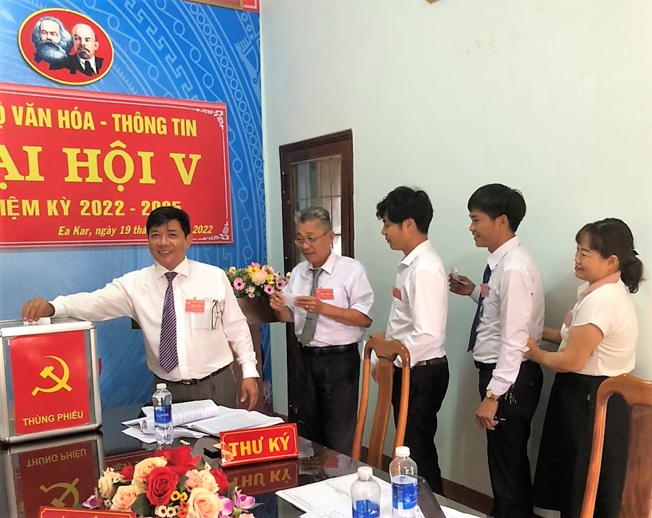 Đại hội Chi bộ Văn hóa Thông tin huyện Ea Kar lần thứ V,  nhiệm kỳ 2022-2025