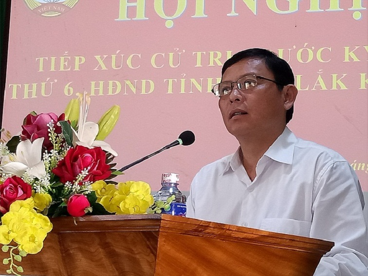 Đồng chí Nguyễn Tuấn Hà-Phó chủ tịch ủy ban nhân dân tỉnh Đắk Lắk, báo cáo dự kiến nội dung chương trình kỳ họp thứ 6, HĐND tỉnh khóa IX