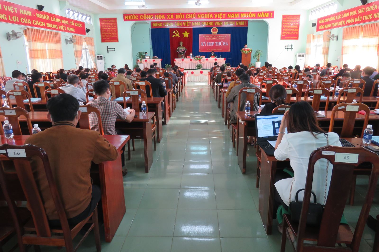 Hội đồng nhân dân Huyện EaKar khóa VIII Nhiệm kỳ (2021 - 2026) tổ chức kỳ họp thứ 3.