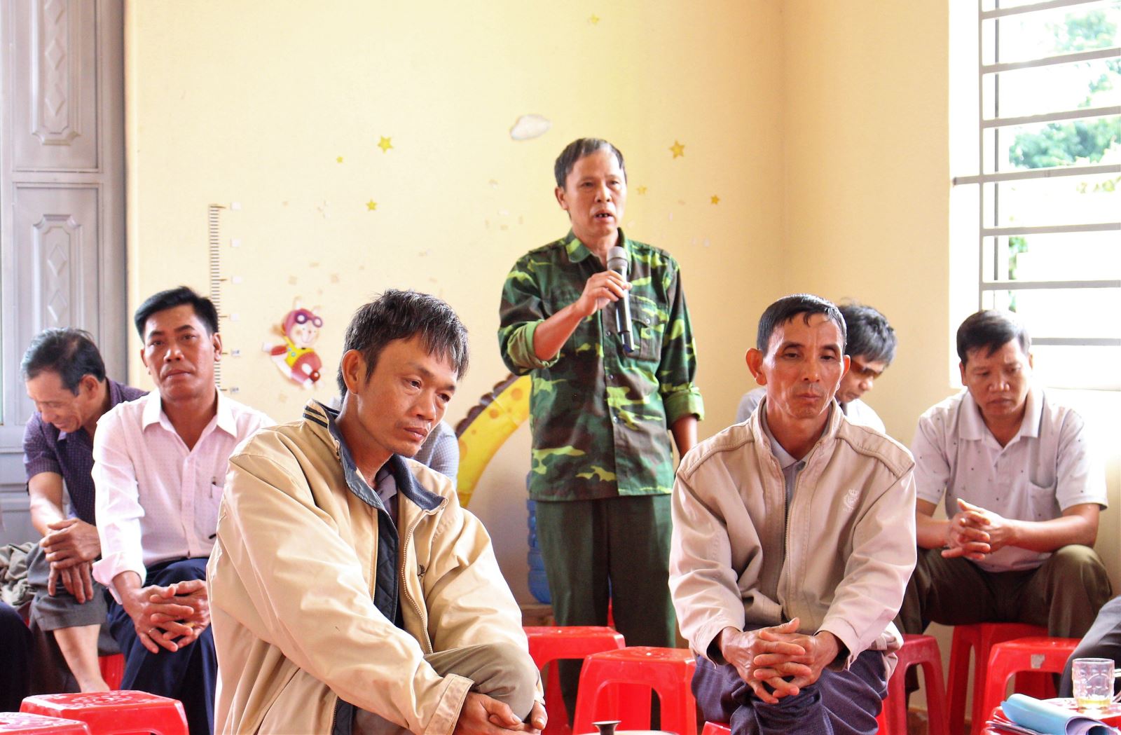Đối thoại giữa người đứng đầu cấp ủy, chính quyền xã Ea Đar với nhân dân