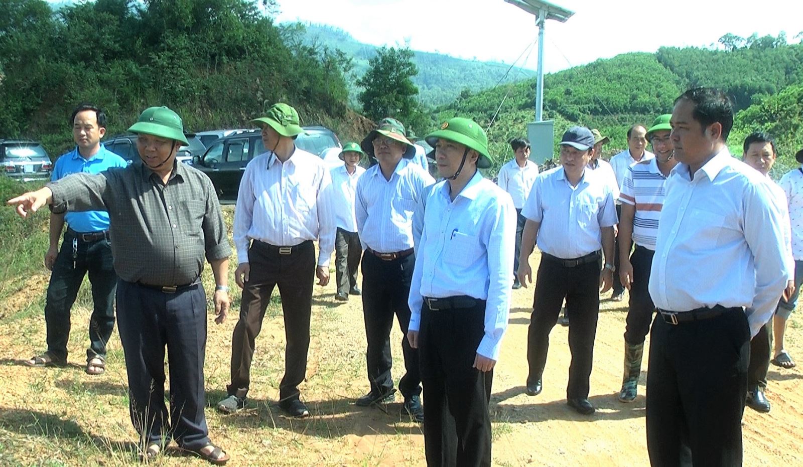 Các đồng chí lãnh đạo tỉnh Đắk Lắk kiểm tra công tác đảm bảo an toàn, phòng chống mưa bão và tiến độ thi công Dự án Hồ chứa nước Krông Pách Thượng tại huyện Ea Kar