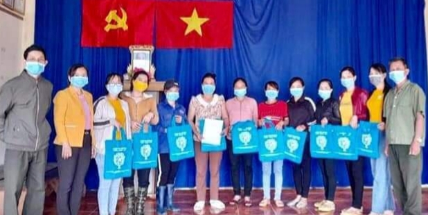 Hội liên hiệp Phụ nữ xã Cư Prông tổ chức ra mắt mô hình “Ngôi nhà xanh”