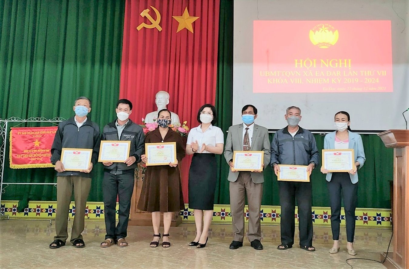 Ủy ban MTTQ Việt Nam xã Ea Đar tổng kết công tác năm 2021