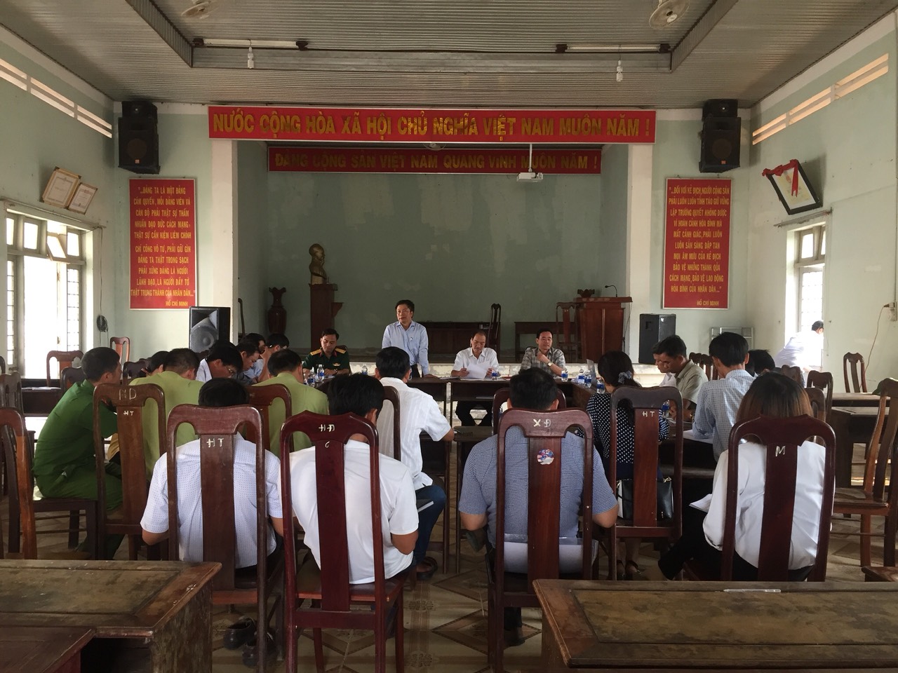 UBND huyện họp công tác quản lý bảo vệ rừng tại xã Cư Bông