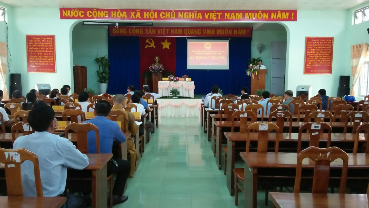 Hội đồng nhân dân huyện Ea Kar tổ chức Kỳ họp bất thường Khóa VII, Nhiệm kỳ 2016-2021
