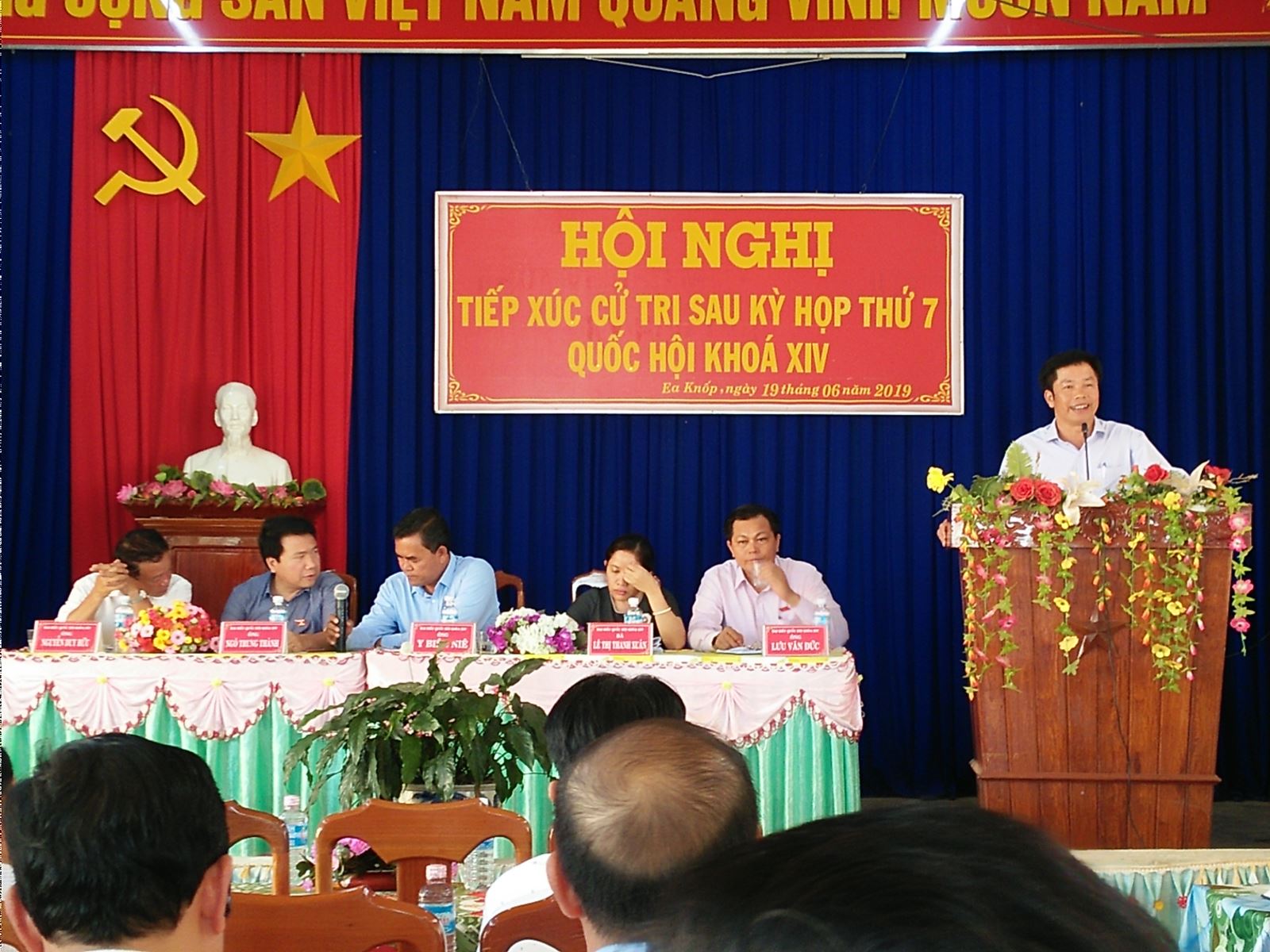  Hội nghị tiếp xúc cử tri với Đoàn đại biểu Quốc hội khóa XIV tỉnh Đắk Lắk sau kỳ họp thứ 7