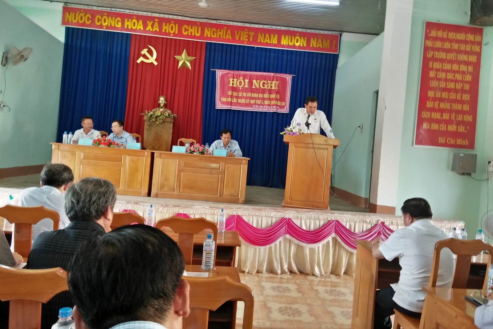  Hội nghị tiếp xúc cử tri với Đoàn đại biểu Quốc hội khóa XIV tỉnh Đắk Lắk trước kỳ họp thứ Sáu