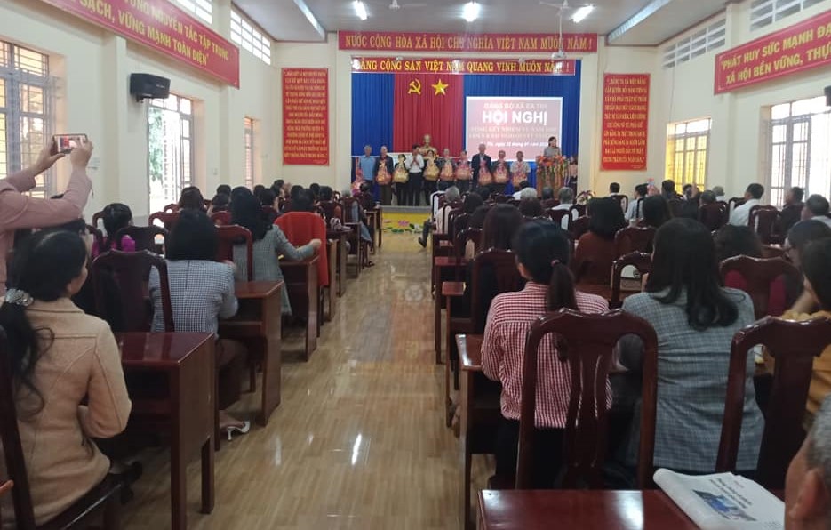 Đảng bộ xã EaTyh tổ chức Hội nghị tổng kết công tác năm 2020