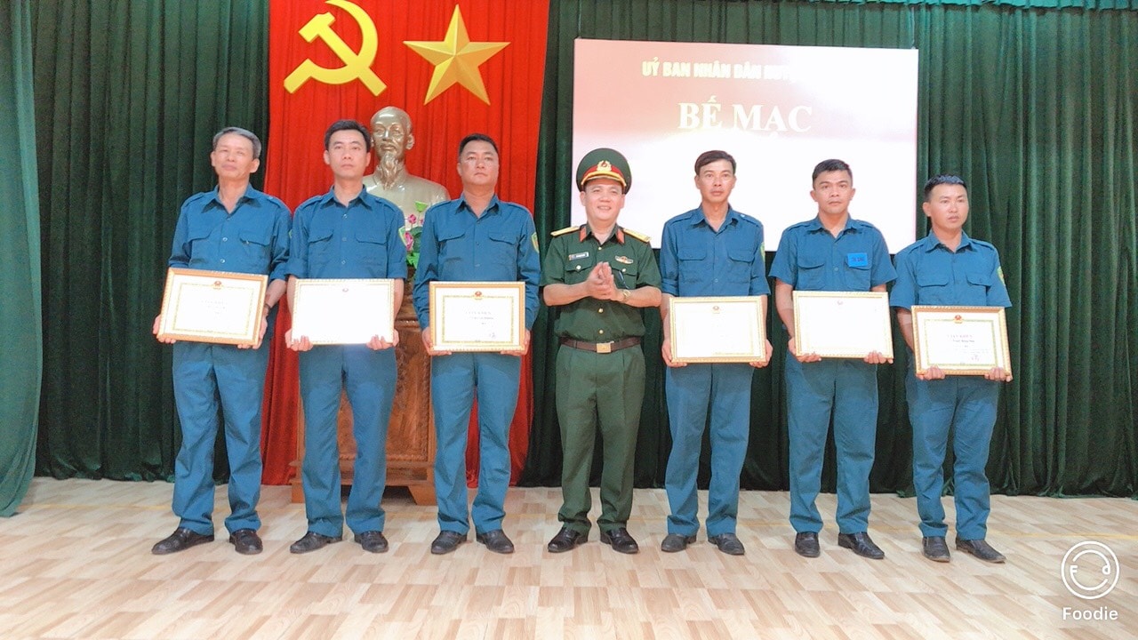 BẾ MẠC HỘI THI PHÁP LUẬT DÂN QUÂN TỰ VỆ NĂM 2021