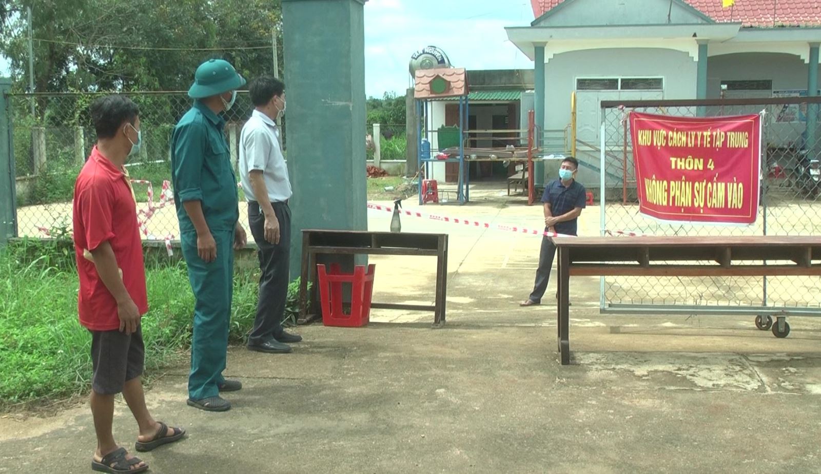 Xã Ea Đar, huyện Ea Kar: Chủ động công tác phòng chống dịch Covid-19 và kịp thời hỗ trợ công dân thực hiện cách ly tập trung tại địa phương