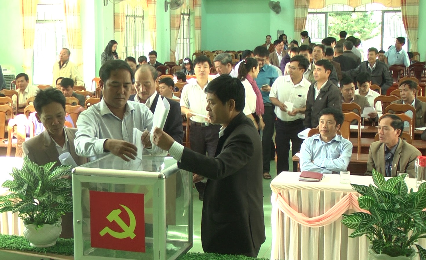 Đảng bộ huyện Ea Kar tổ chức Hội nghị cán bộ chủ chốt
