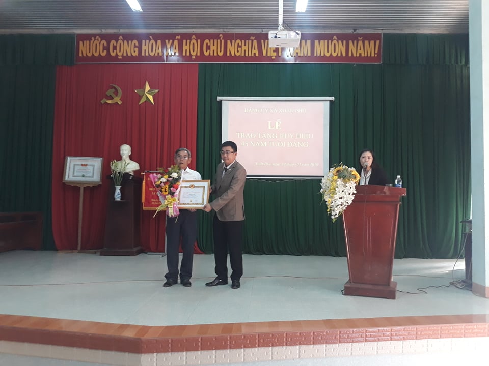 Đảng ủy xã Xuân Phú: Hội nghị tổng kết công tác năm 2019, triển khai nhiệm vụ năm 2020