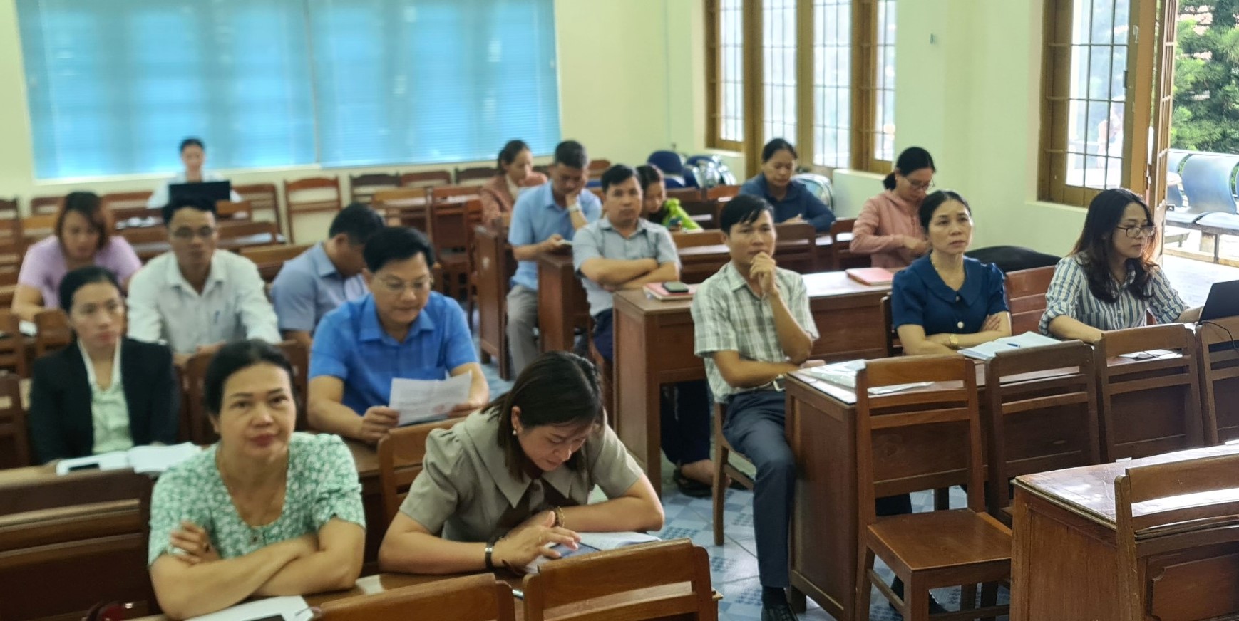 Huyện Ea Kar tham dự Hội nghị trực tuyến tập huấn nghiệp vụ về công tác cải cách thủ tục hành chính, kiểm soát thủ tục hành chính, thực hiện thủ tục hành chính trên môi trường điện tử.