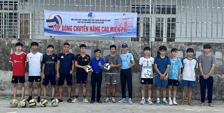 khai mạc Lớp dạy bóng chuyền nâng cao miễn phí