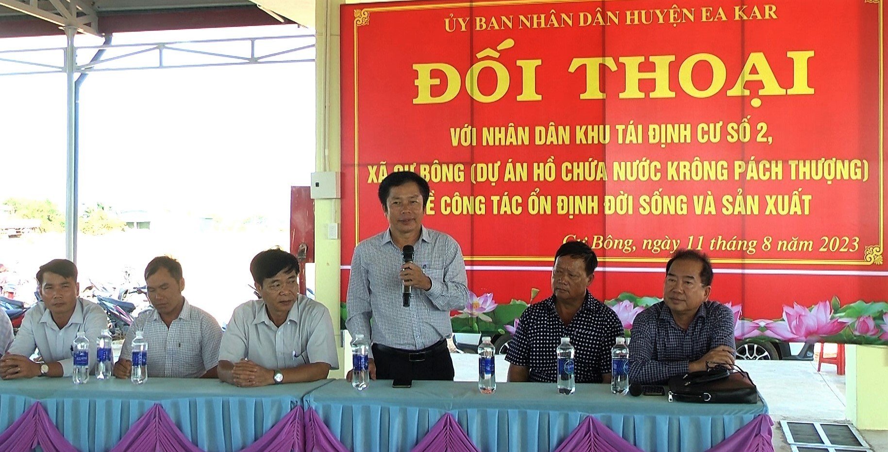 Huyện Ea Kar đối thoại với người dân khu tái định cư số 2 Dự án Hồ chứa nước Krông Pách thượng