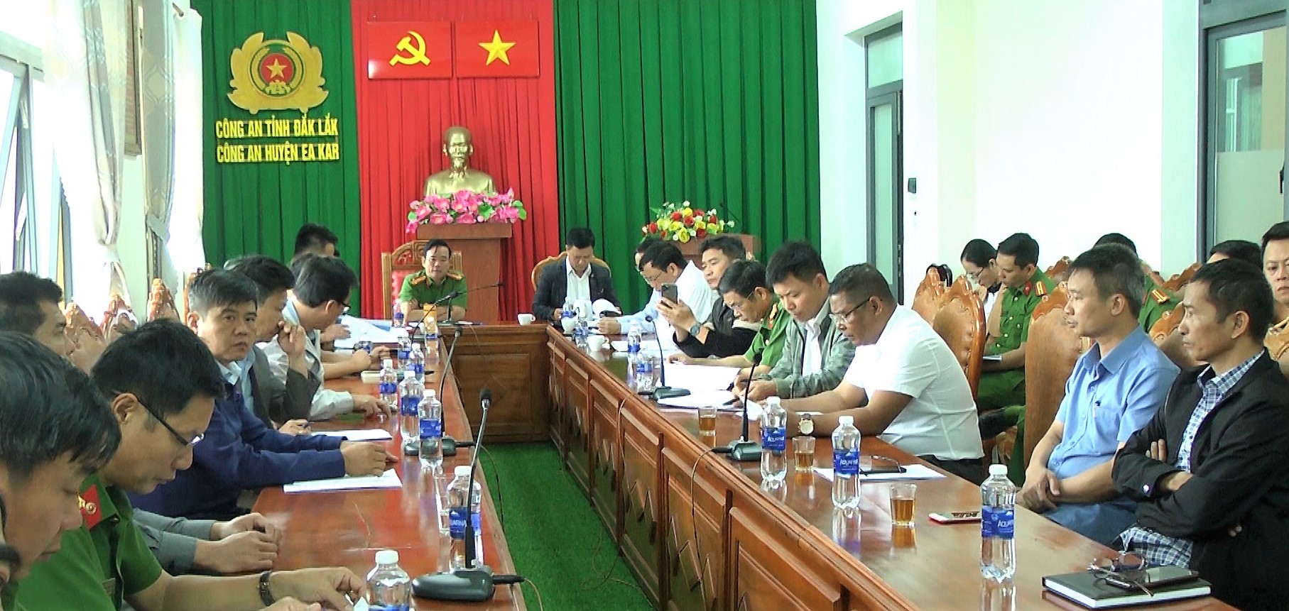Huyện Ea Kar tham dự tổng kết thực hiện Đề án Phát triển ứng dụng dữ liệu về dân cư, định danh và xác thực điện tử phục vụ chuyển đổi số trên địa bàn tỉnh
