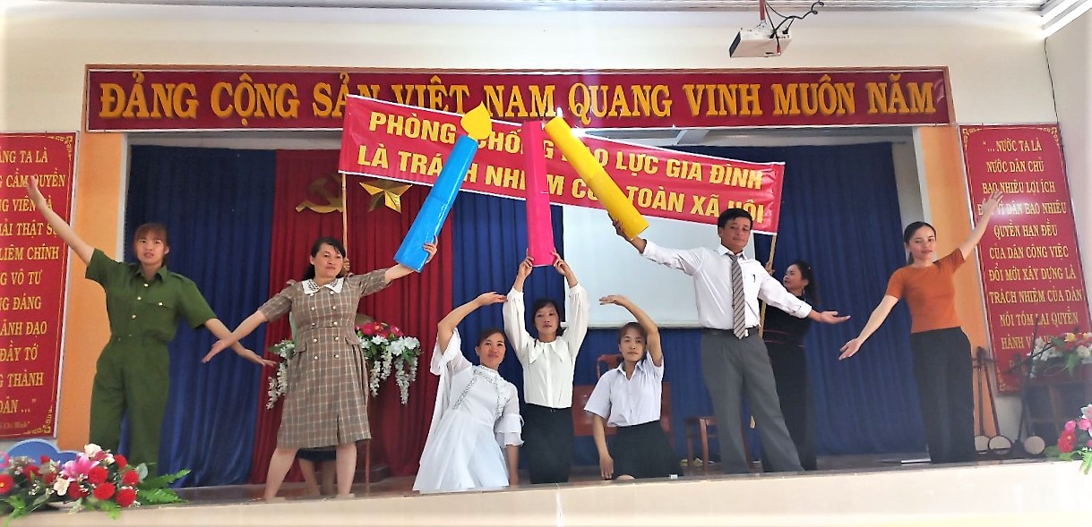 Hội Liên hiệp Phụ nữ huyện Ea Kar tích cực chuẩn bị Tham gia Hội thi Phụ nữ dân tộc thiểu số tìm hiểu Luật Phòng, chống bạo lực gia đình năm 2022