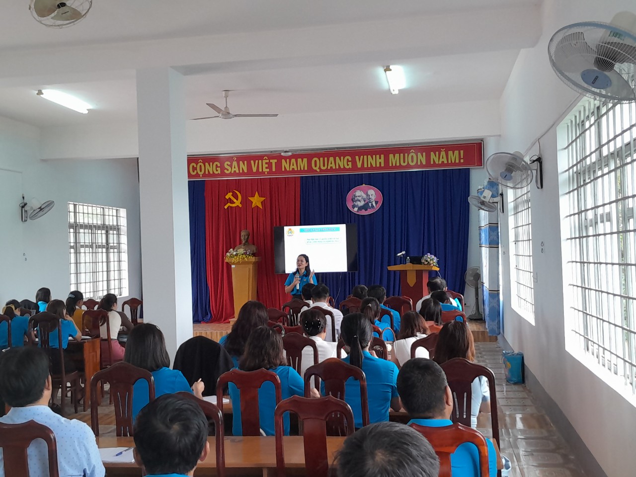 Liên đoàn Lao động huyện Ea Kar tổ chức tập huấn nghiệp vụ công tác công đoàn năm 2023