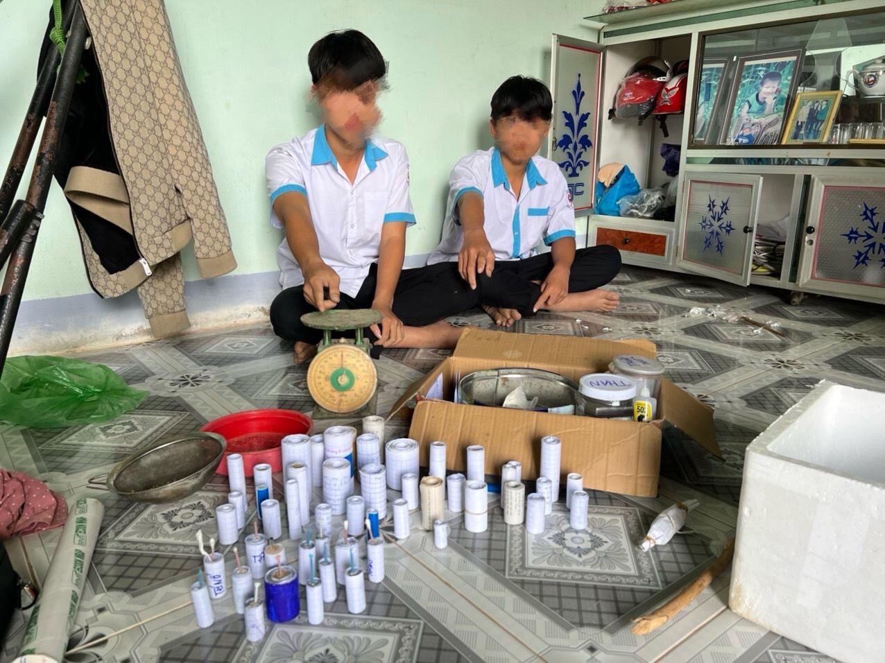Lực lượng Công an cơ sở phát hiện ngăn chặn kịp thời các trường hợp Học sinh tự chế pháo nổ
