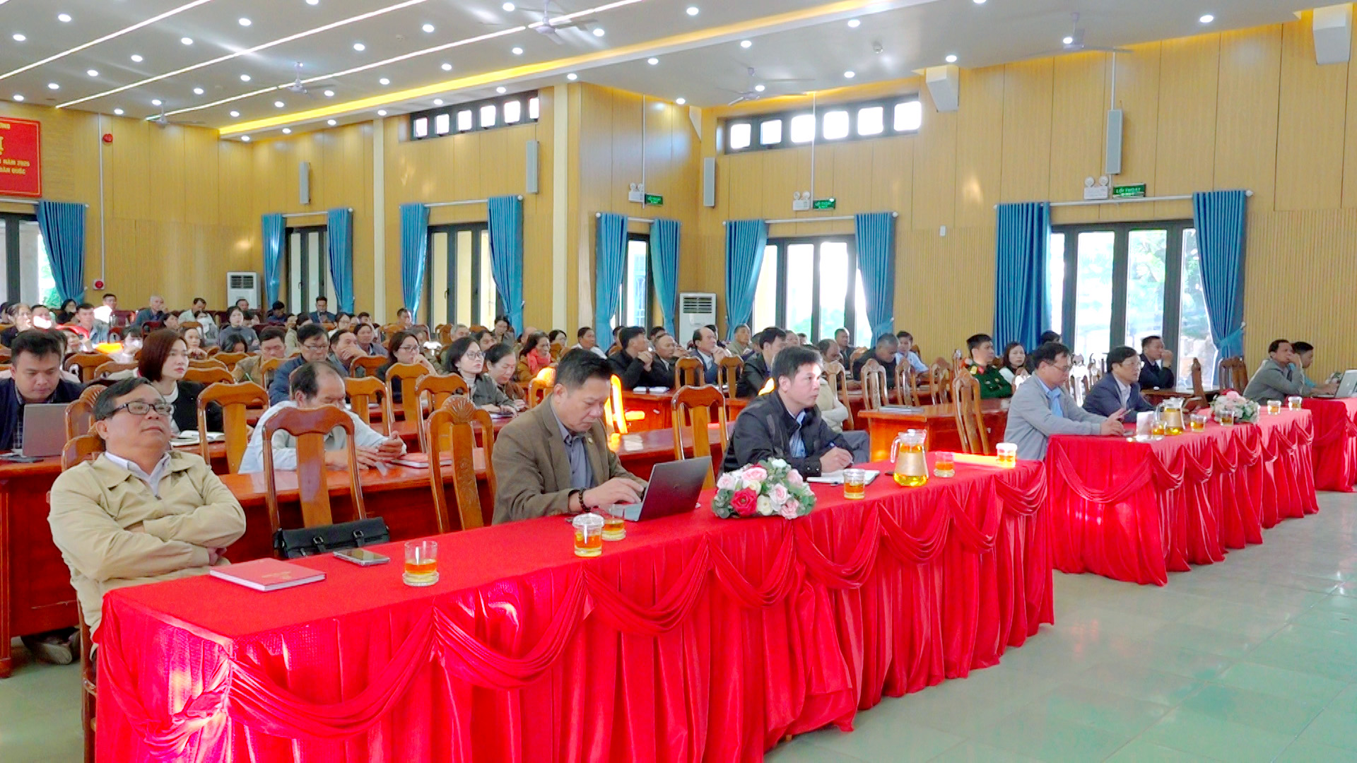 Xã Ea Kar tham dự Hội nghị toàn quốc hướng dẫn nghiệp vụ công tác bầu cử